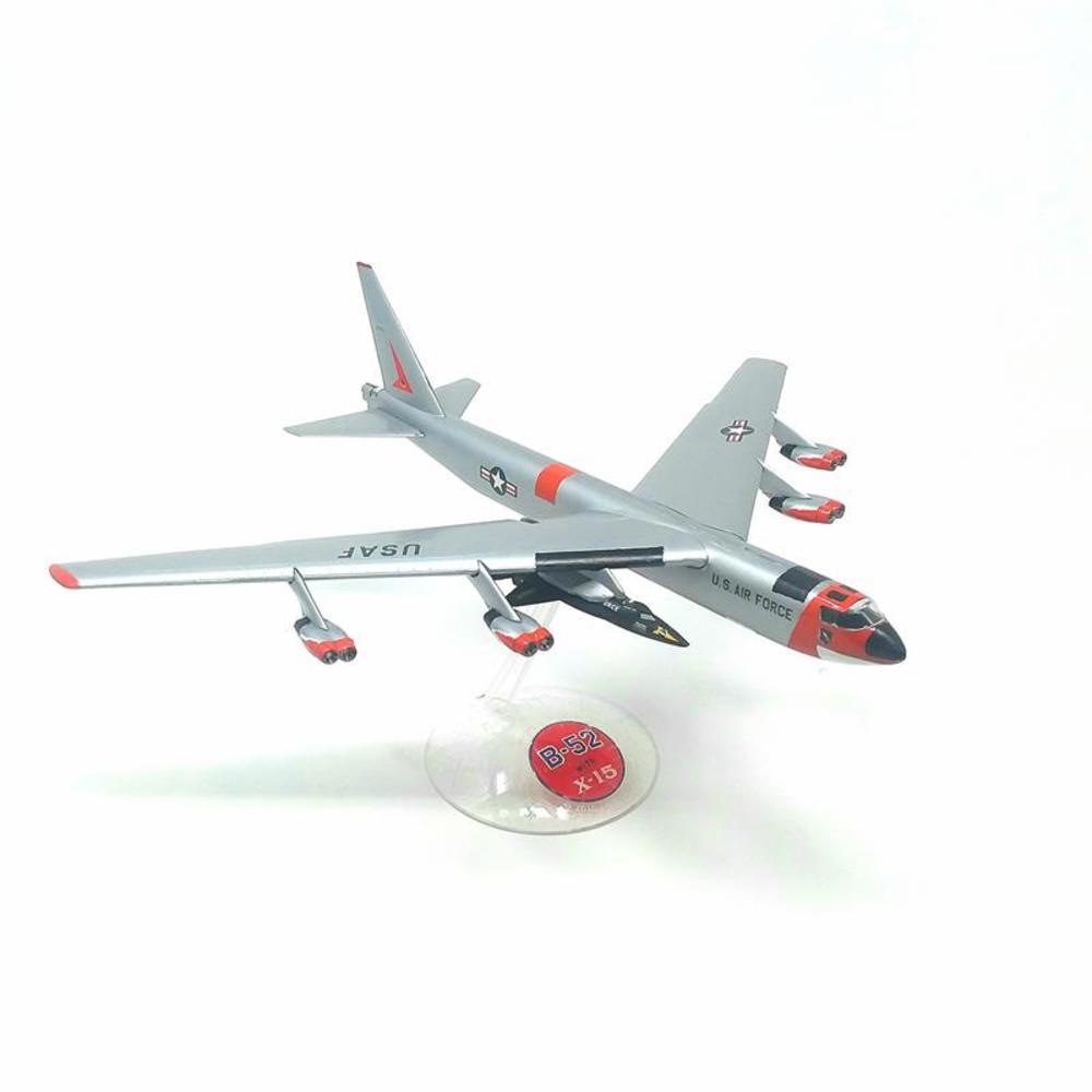 1/175 B-52 with X-15 on Swivel Stand