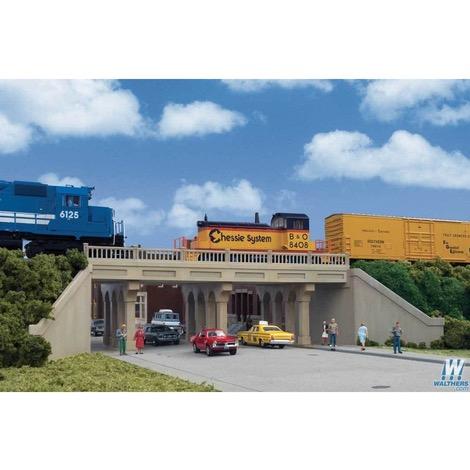 HO Urban Concrete Overpass -- Kit