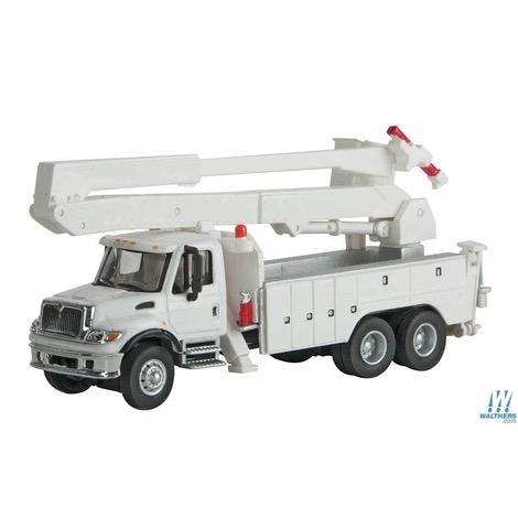 HO International(R) 7600 Utility Truck with Bucket Lift - Assembled