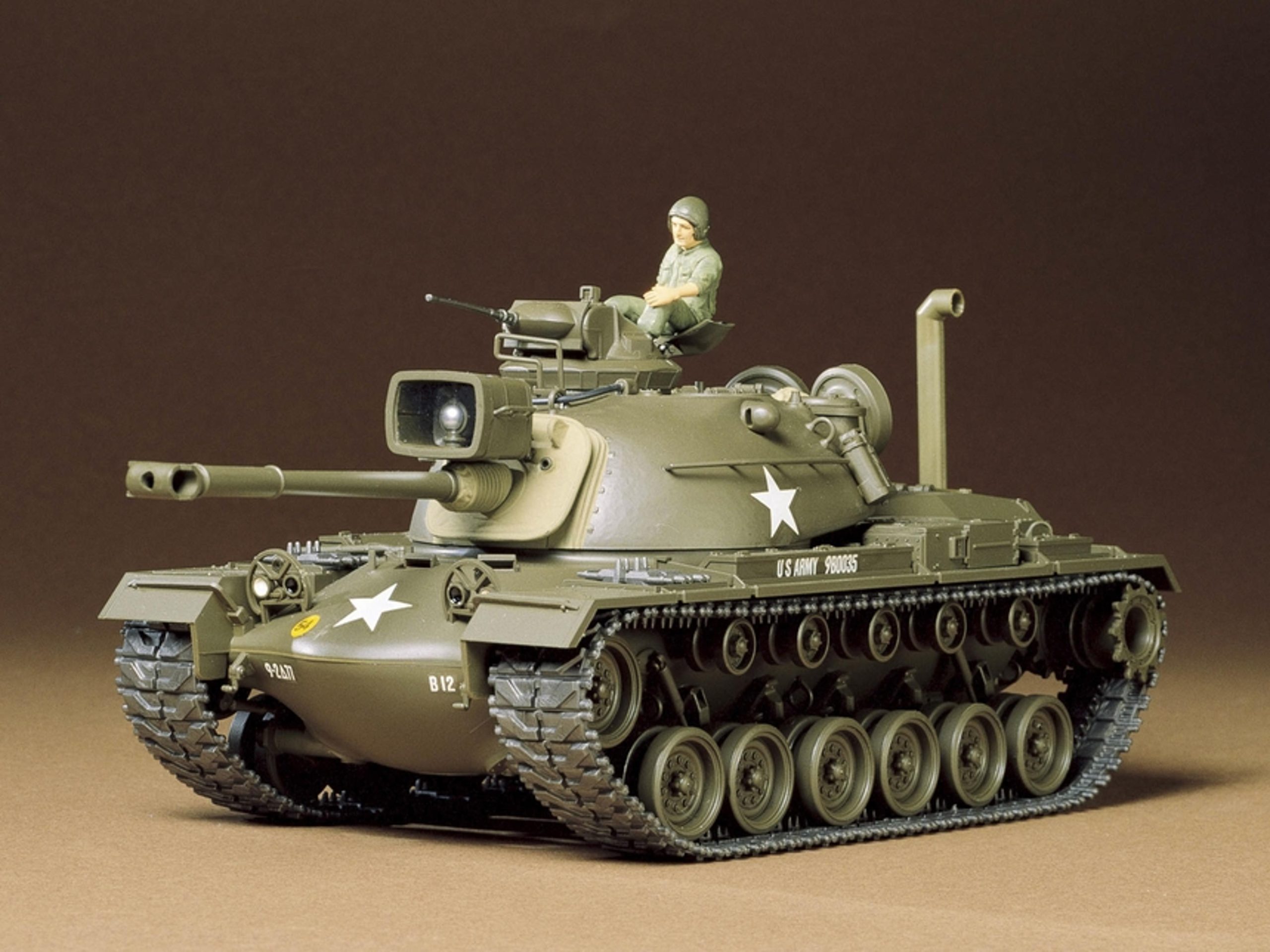1/35 US M48A3 Patton Tank Model Kit