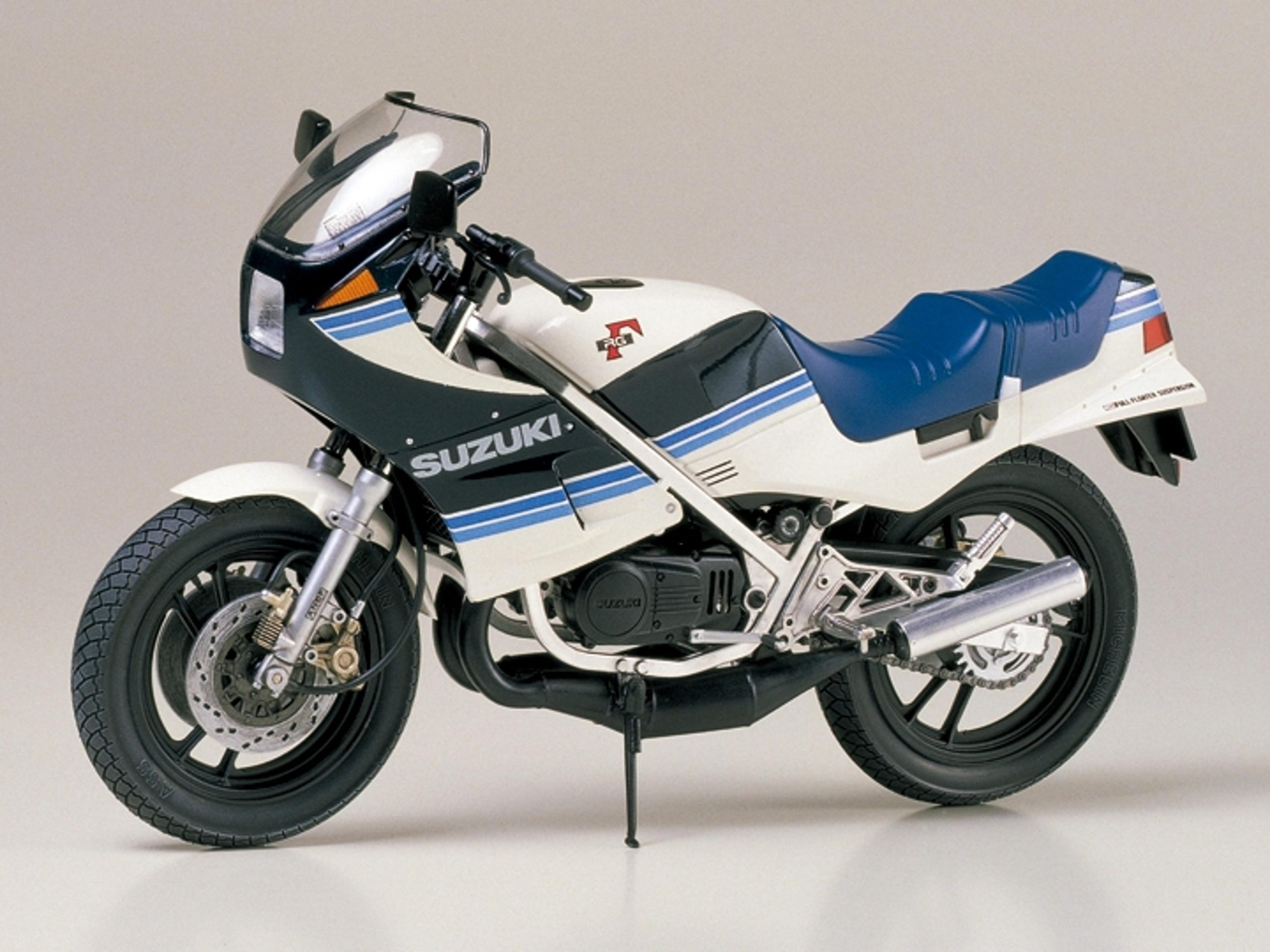 Tamiya 1/12 Suzuki RG250 Motorcycle Model Kit