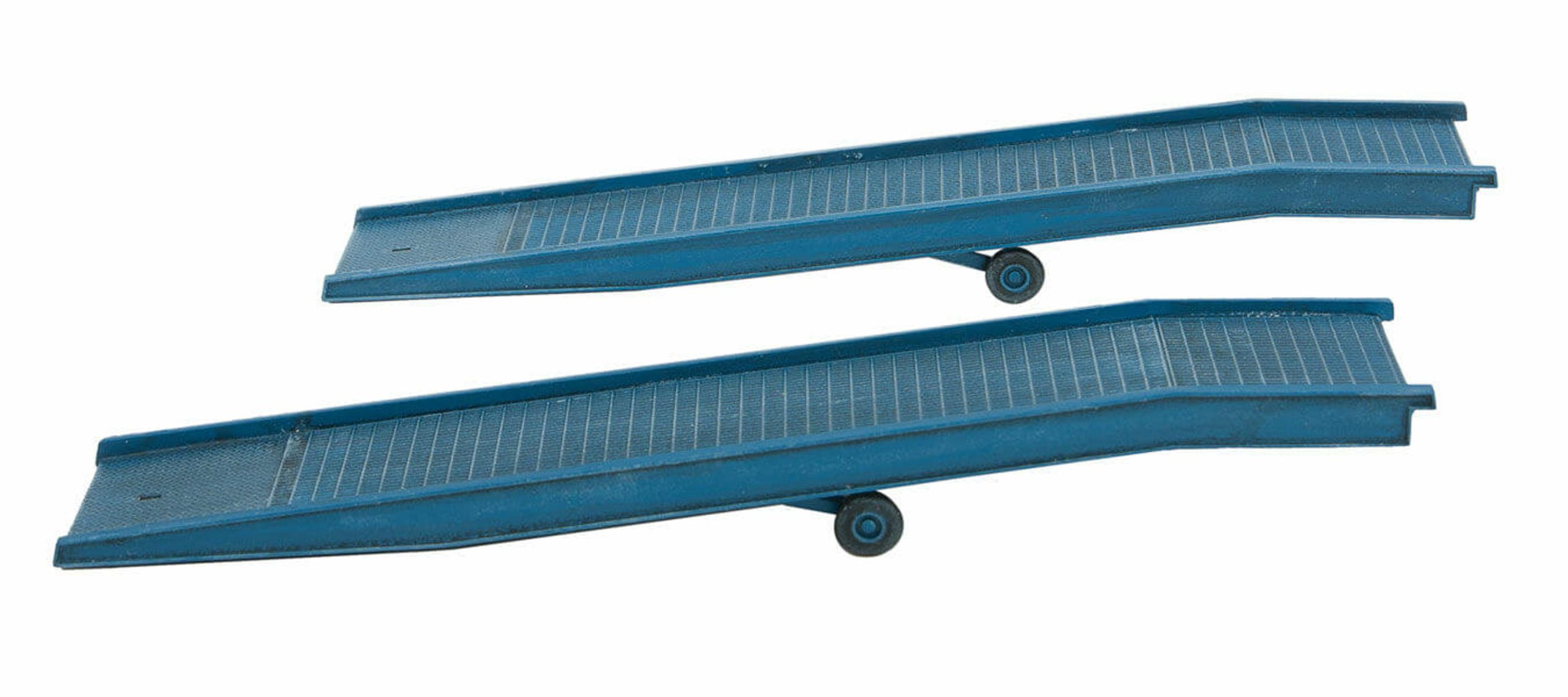 Walthers HO Loading Ramp (2 pc)