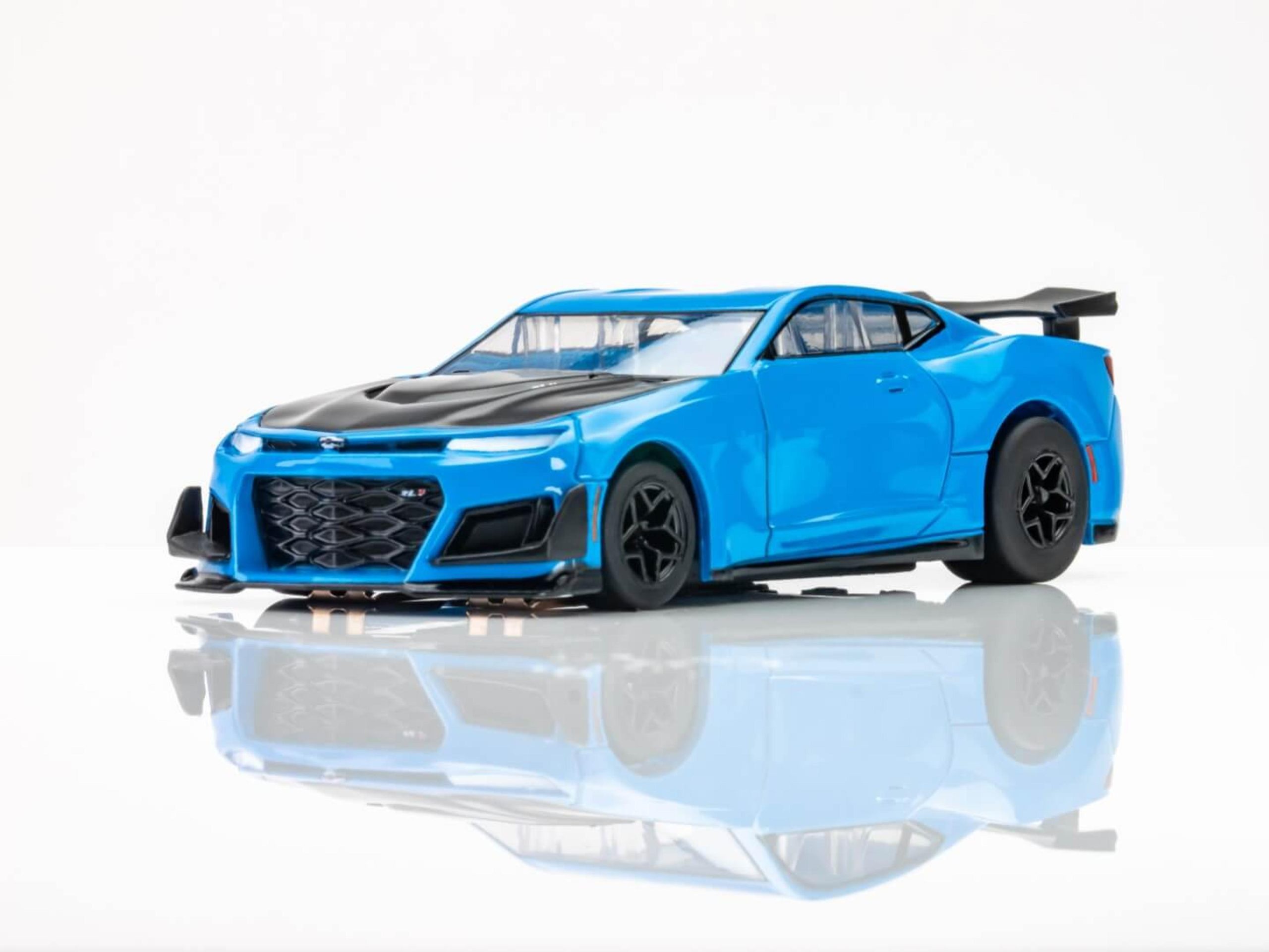 2021 ZL1 Camaro 1LE Slotcar (Rapid Blue)