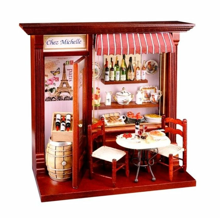 Chez Michelle Restaurant Front Display