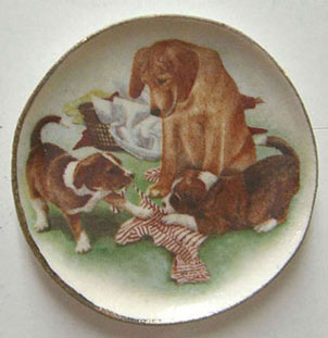 2 Puppies with Clothing Platter, 1-1/2 Inch, 1Pc