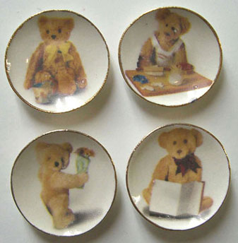 4 Playing Teddy Plates