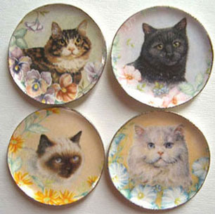 4 Pastel Cat Plates