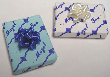 Mazal Tov Gift Blue Or White