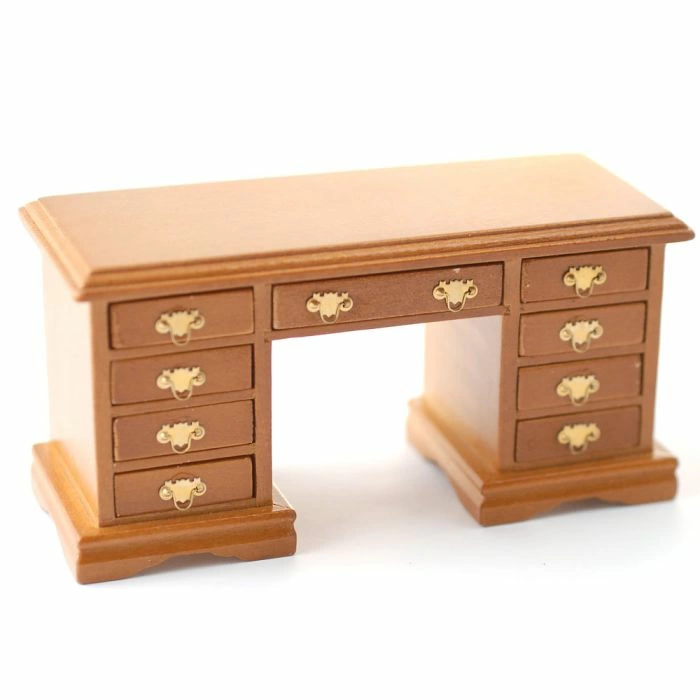 Oak Kneehold Desk