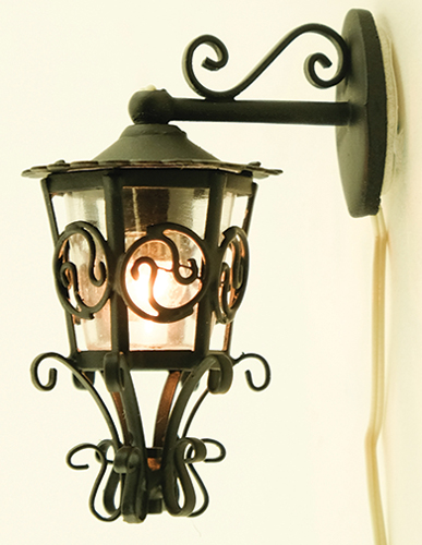 Ornate Carriage Lamp