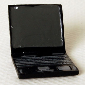 Laptop Computer 7/8 In Wide