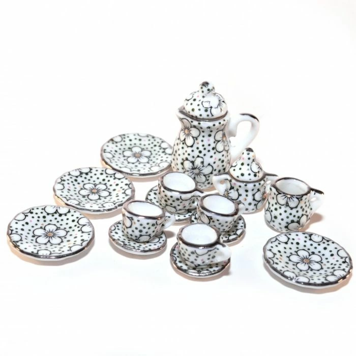 Web Pattern Tea Set
