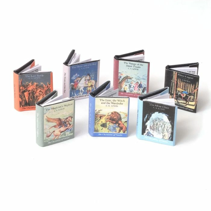 Complete Chronicles of Narnia Collection By C.s. Lewis