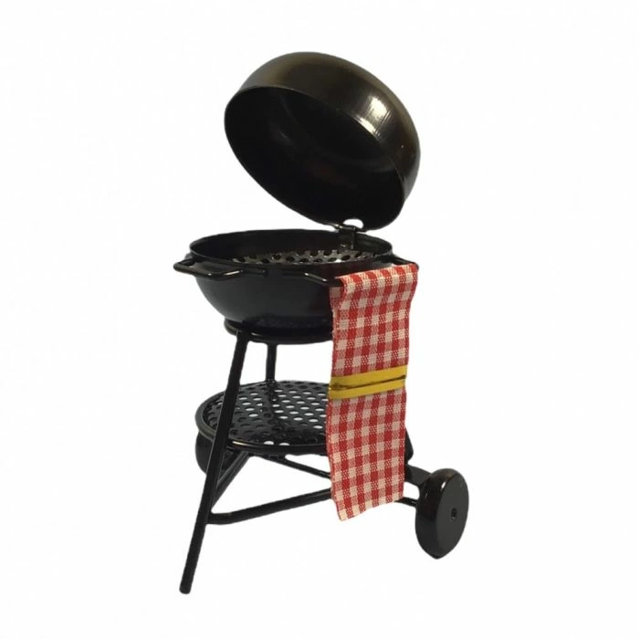 Kettle Barbecue with Towel
