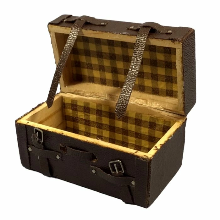 Brown 'leather' Trunk